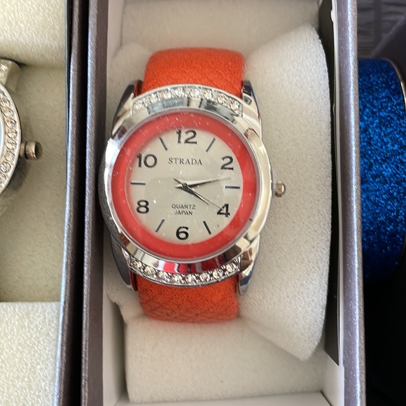 Seven brand-new watches by Strada + One matching bracelet - Picture 3 of 9